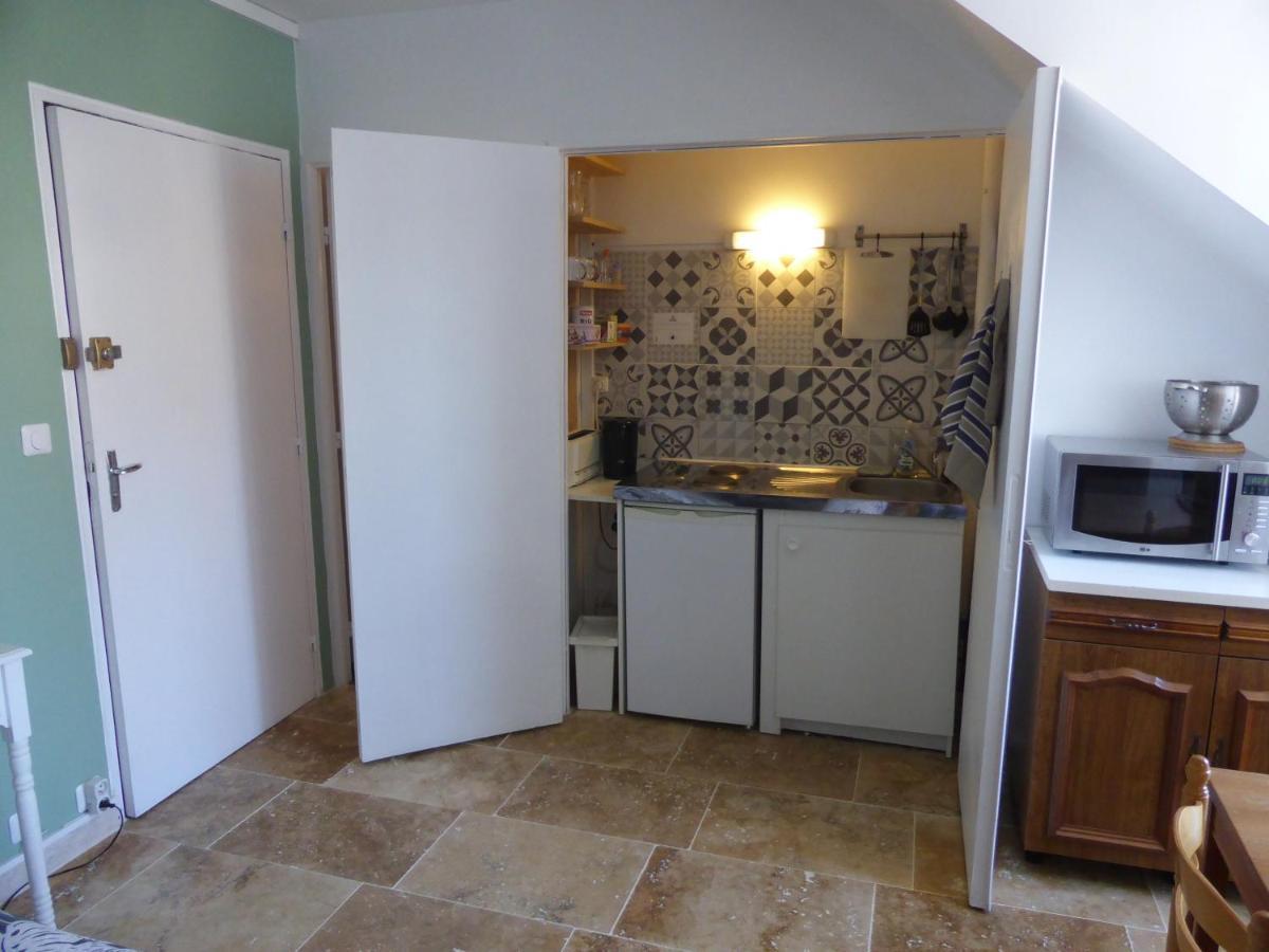 Studio calme au coeur de Tours Extérieur photo